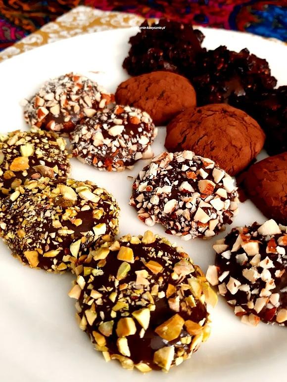 Brazylijskie cukierki krówki czekoladowe brigadeiros