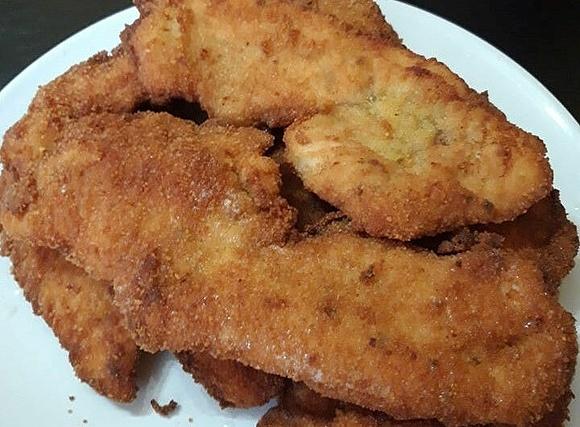 Filet z kurczaka w chrupiącej panierce