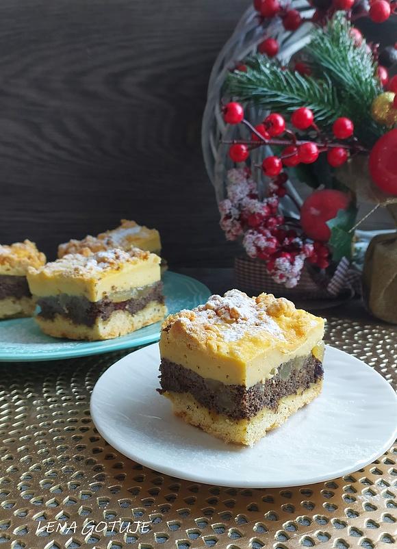 Makowe ciasto z serem i jabłkami