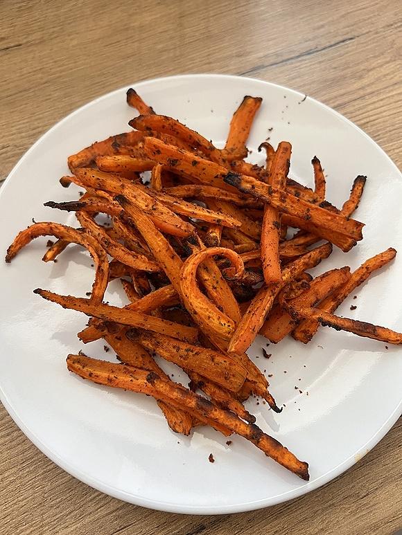 Pieczone frytki z marchewki