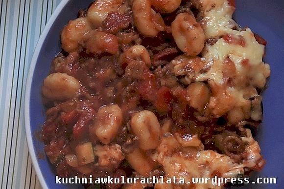 Zapiekanka z gnocchi, kurczakiem i warzywami