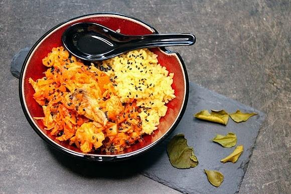 Mintaj z warzywami w curry