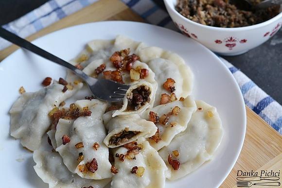Pierogi z pieczarkami i boczkiem