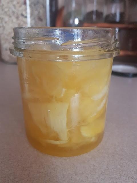 Domowy syrop z imbiru, cytryny i miodu