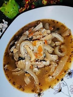 Flaczki ze skórek wieprzowych i flaków wołowych