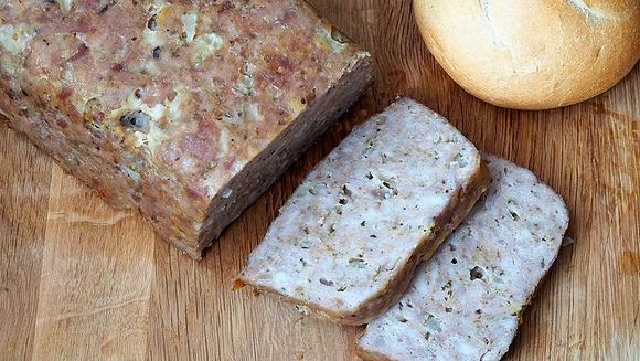 Pieczeń z mięsa mielonego do kanapek