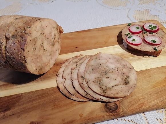 Wędlina drobiowa z szynkowaru