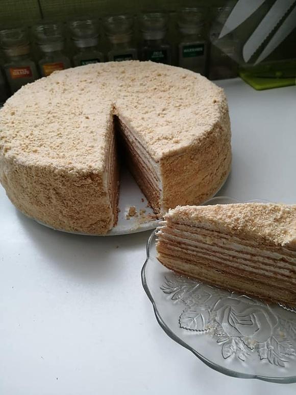 Marcinek - ciasto wielowarstwowe z kremem śmietankowym