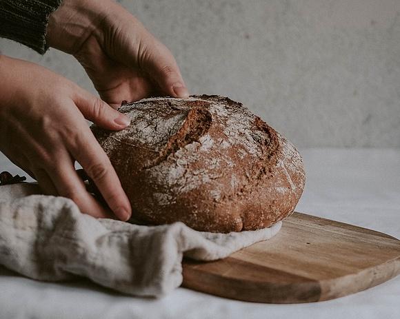 5 powodów, dla których warto piec chleb w domu