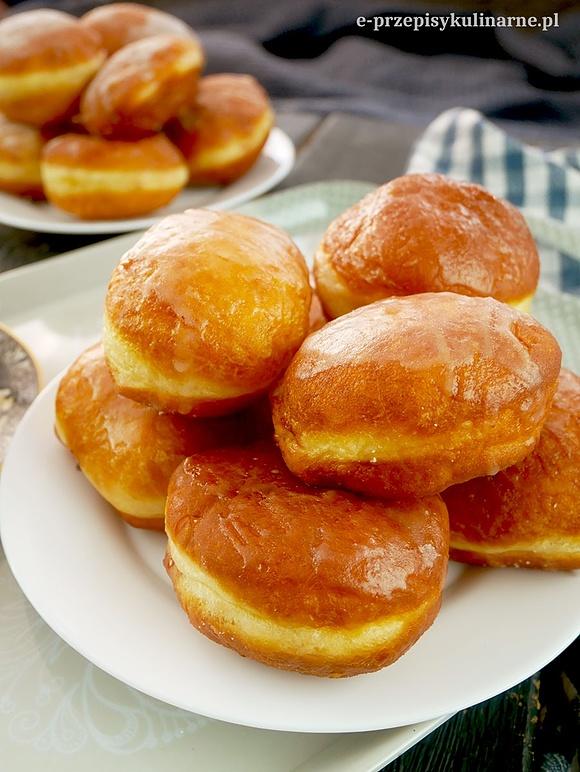 Pączki mięciutkie i puszyste - tradycyjny przepis ze starego zeszytu