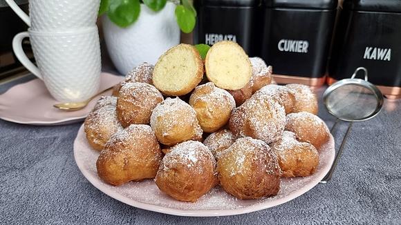 Błyskawiczne pączki z mascarpone