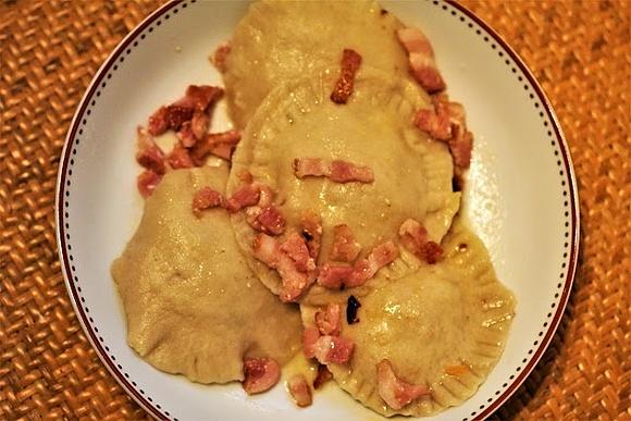 Pierogi z nadzieniem z marchwi i rzepy