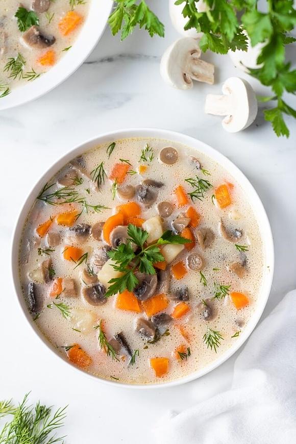 Zupa pieczarkowa