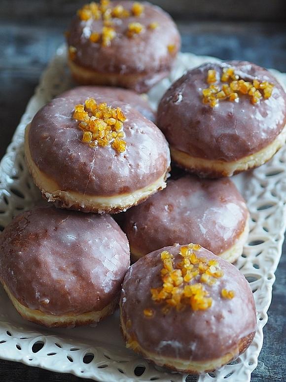 Pączki macieja kuronia na tłusty czwartek