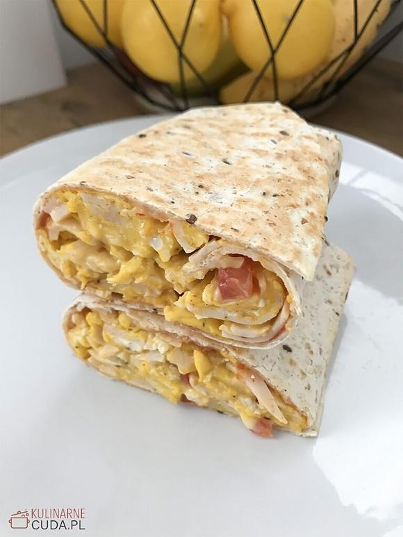 Wrap z jajecznicą - pożywny i smaczny posiłek