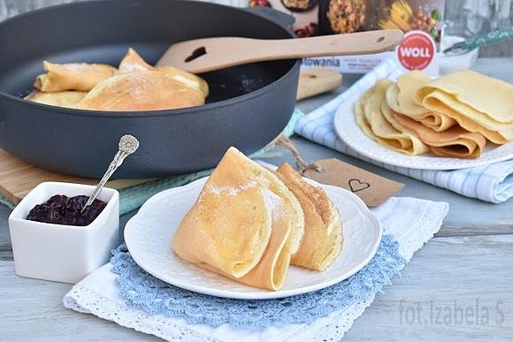 Zapiekane naleśniki z serem białym i masłem