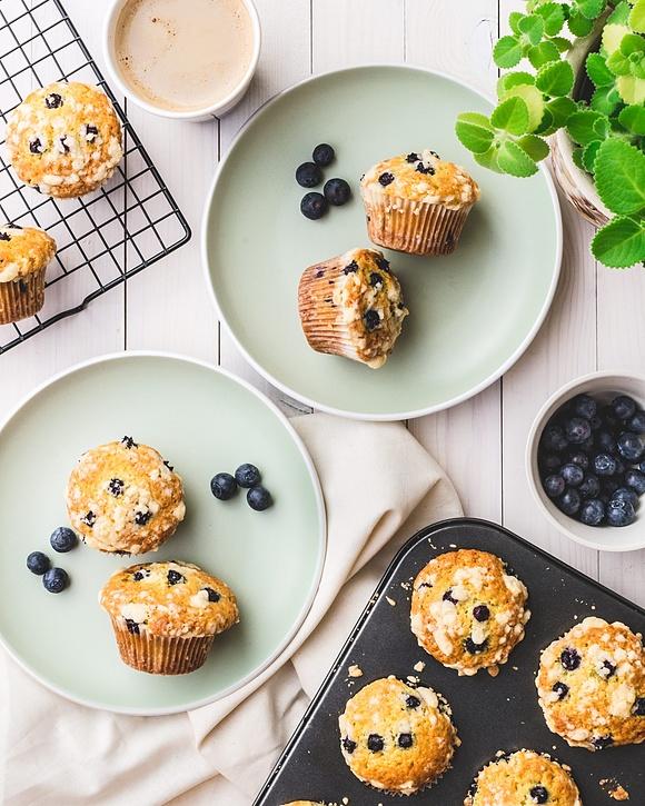 Jagodowe muffinki z kruszonką