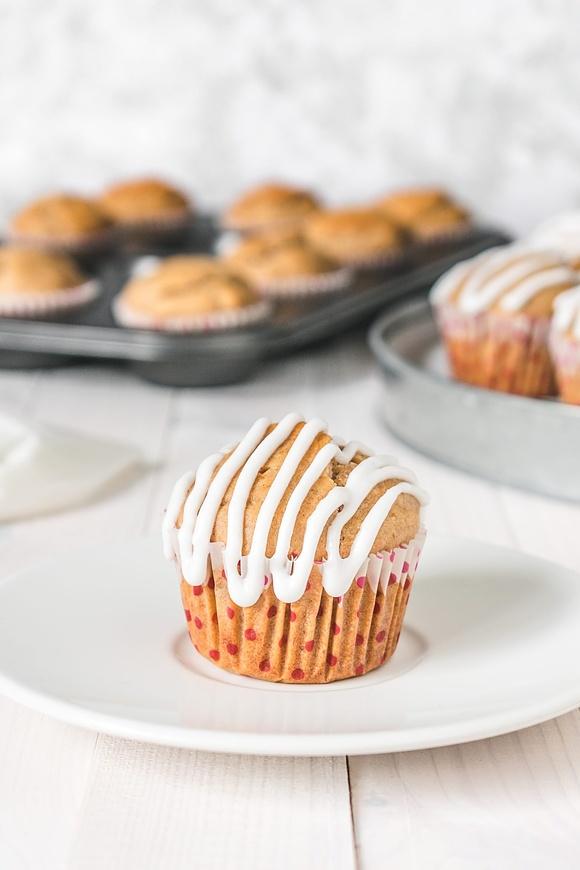 Muffinki cynamonowe z masłem orzechowym