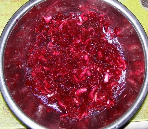 Sałatka buraczkowo-jabłkowa z szybkowara