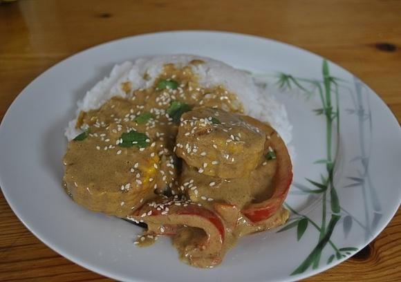 Orzechowo-kokosowe curry