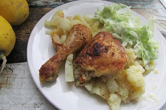Kurczak z ziemniakami pieczone w piekarniku