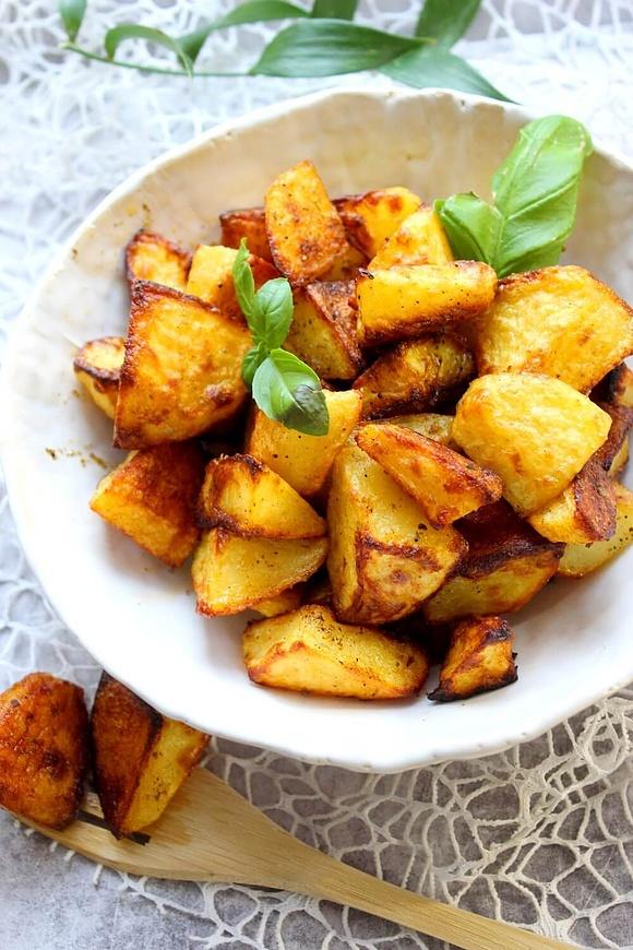 Pieczone ziemniaki – przepis na pyszny dodatek do obiadu