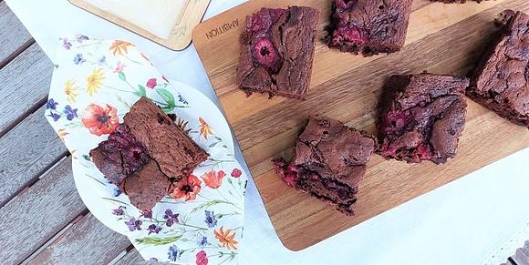 Brownie z malinami