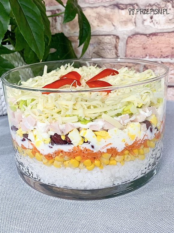 Warstwowa sałatka z ryżem