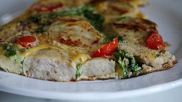 Najlepszy omlet lub zapiekanka z białą kiełbasą prosty przepis na śniadanie