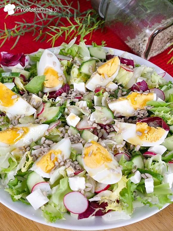 Sałatka z mixem sałat - lekki obiad i lunch do pracy