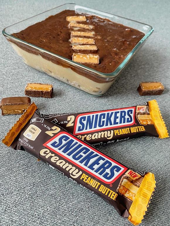 Owsianka snickers z masłem orzechowym i kremem