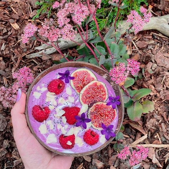 Violet vegan bowl