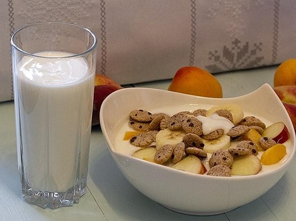 Jak zrobić jogurt naturalny w domu