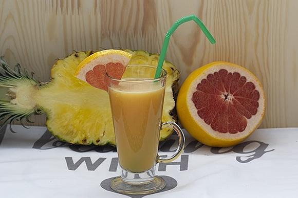 Koktajl ananasowo-grejpfrutowy na przyspieszony metabolizm