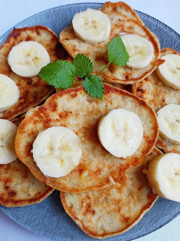 Placki twarogowe z bananem