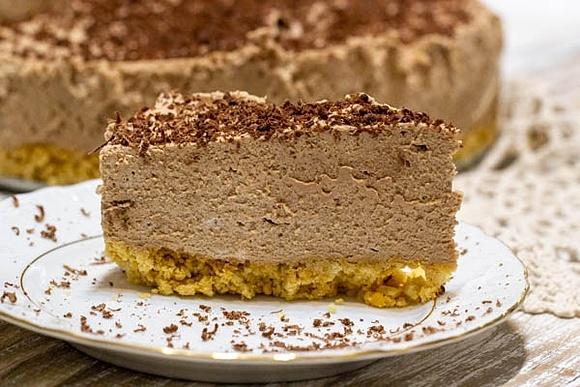 Sernik czekoladowy na zimno z mascarpone i gorzką czekoladą