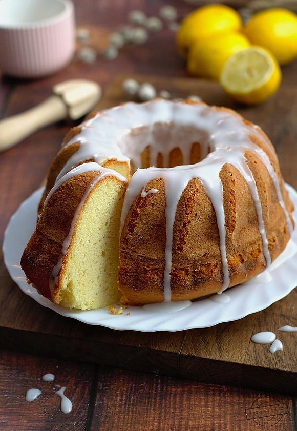 Babka z mascarpone – szybkie i pyszne ciasto