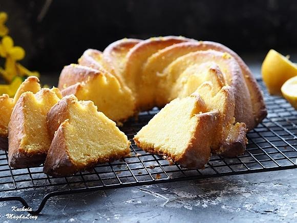 Cytrynowa babka kisielowa
