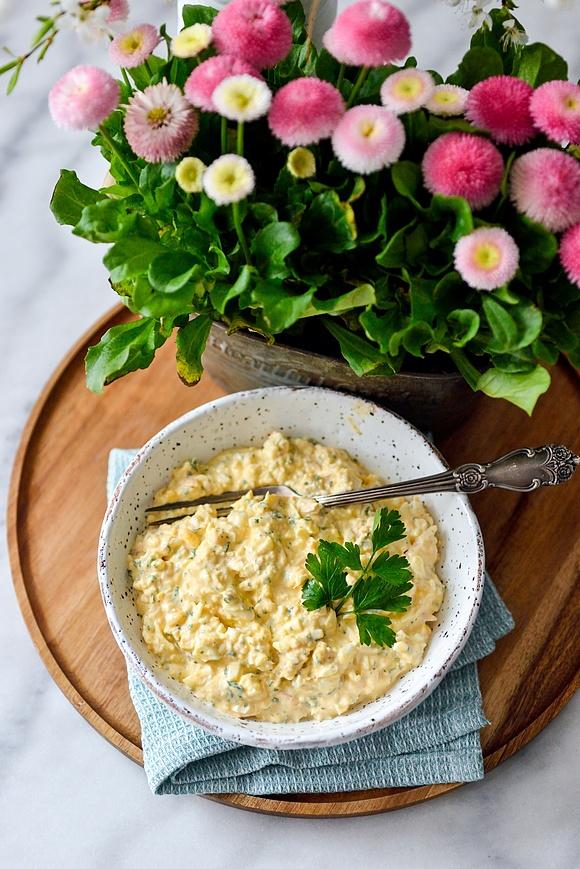 Pasta jajeczna z łososiem lżejsza