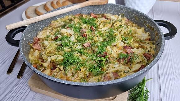Bigos z młodej kapusty - prosty i smaczny obiad