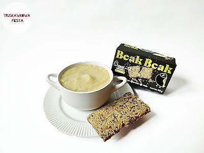 Zupa krem selerowo-pietruszkowa z chlebem proteinowym