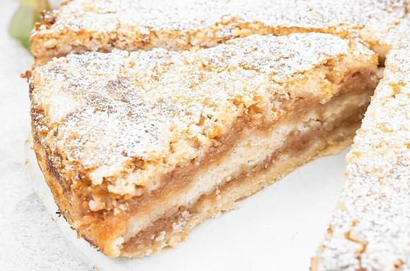 Szarlotka sypana - szybkie i proste ciasto z jabłkami
