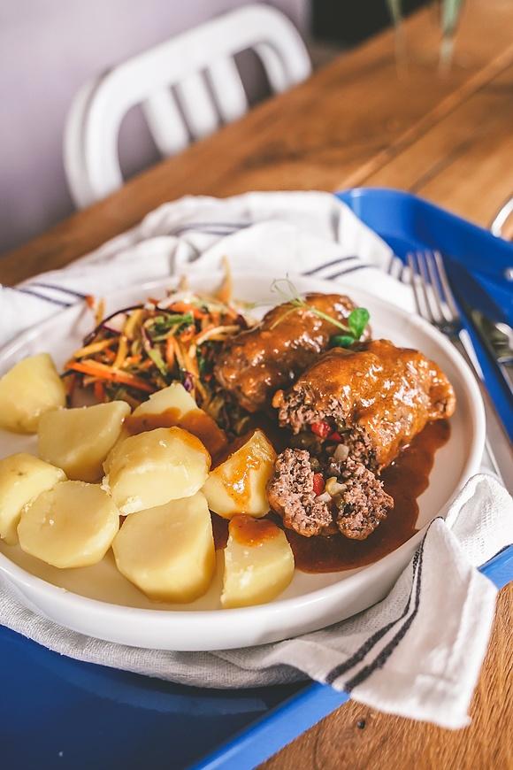 Frykadelki z mięsa mielonego – jak zrazy