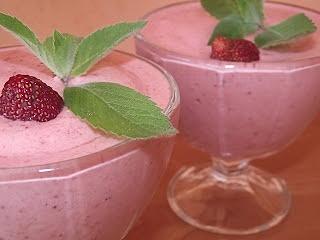 Błyskawiczne lody truskawkowe