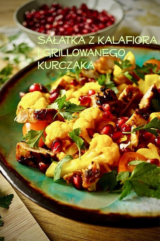 Sałatka z kalafiora i grillowanego kurczaka