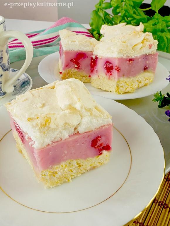 Ciasto Ślicznotka z malinami i bezą – kruche z galaretką i malinami