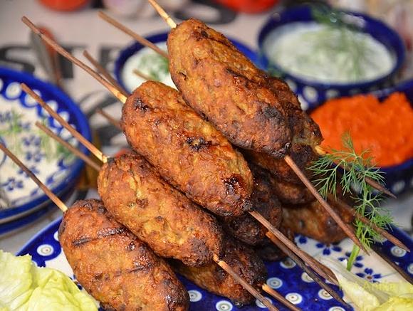 Chorwackie cevapcici z grilla