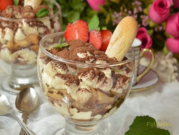 Tiramisu w pucharkach