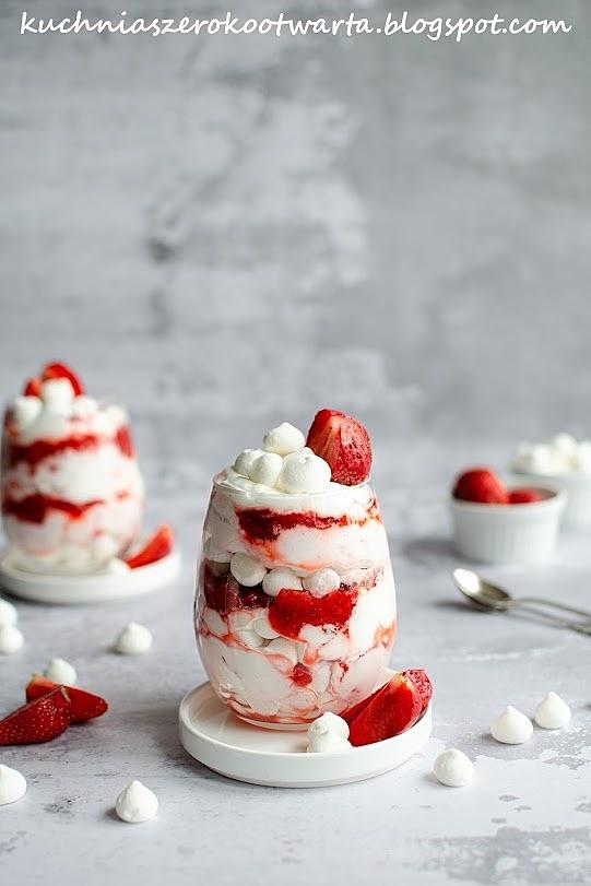 Eton mess z truskawkami