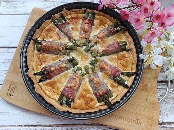 Quiche ze szparagami
